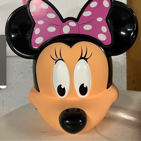 Minnie Mouse bucket